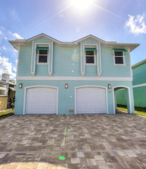 waterfront - Nestled on the Bay, Heated Pool and Spa - Tidewater - Roelens